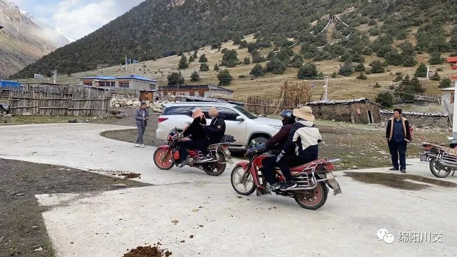 公司持续开展边坝项目外业工作